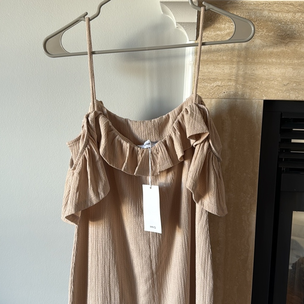 Textured ruffle dress nwt